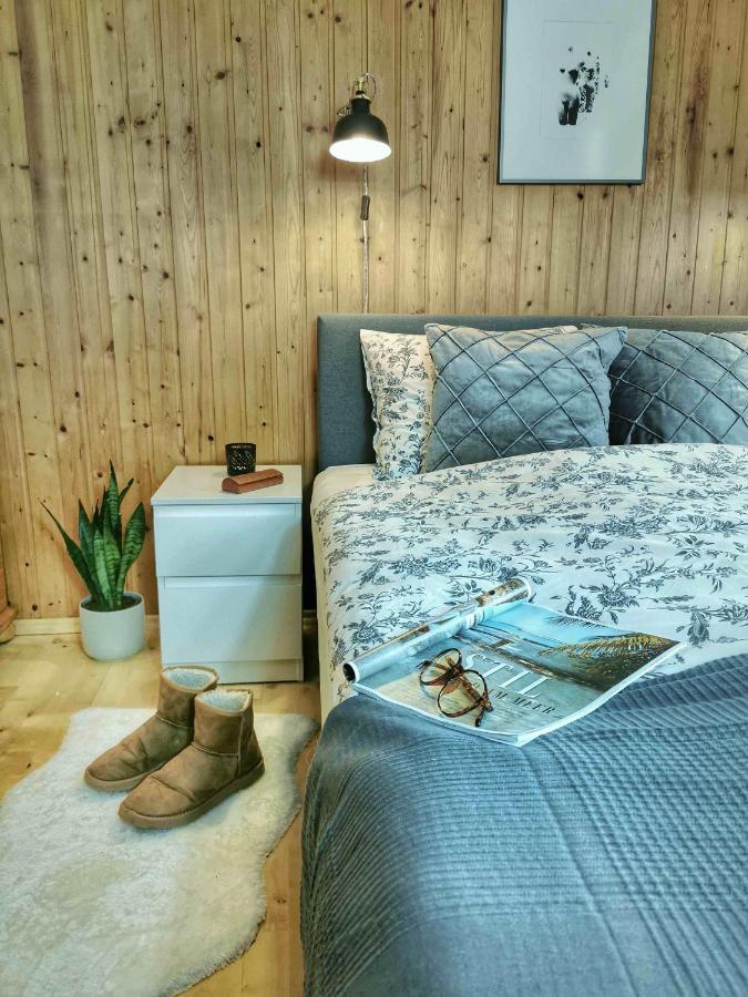Ferienwohnung Himmelberg 80M2 In Der Altstadt Und Toll Fuer Familien كلاغنفورت المظهر الخارجي الصورة
